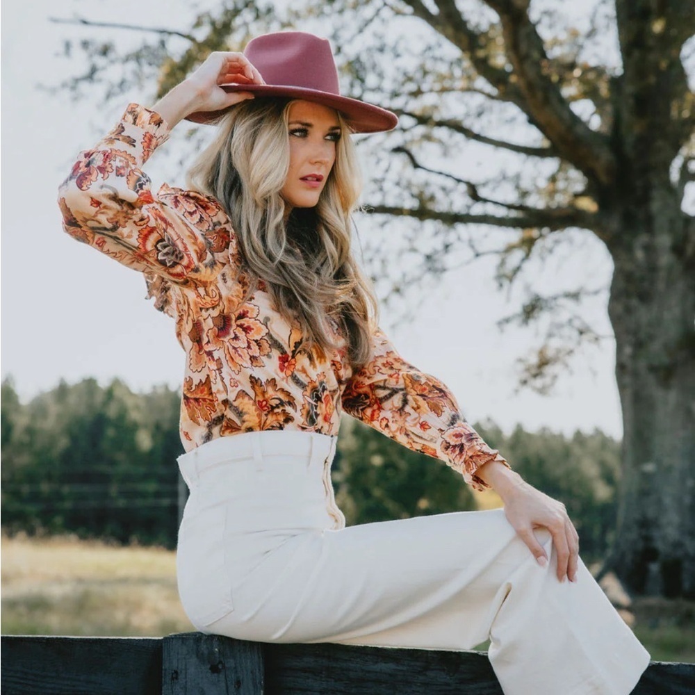 Love The Label Tallulah Floral Ruffle Blouse - Cream and Brown New Fall Small - Picture 6 of 7